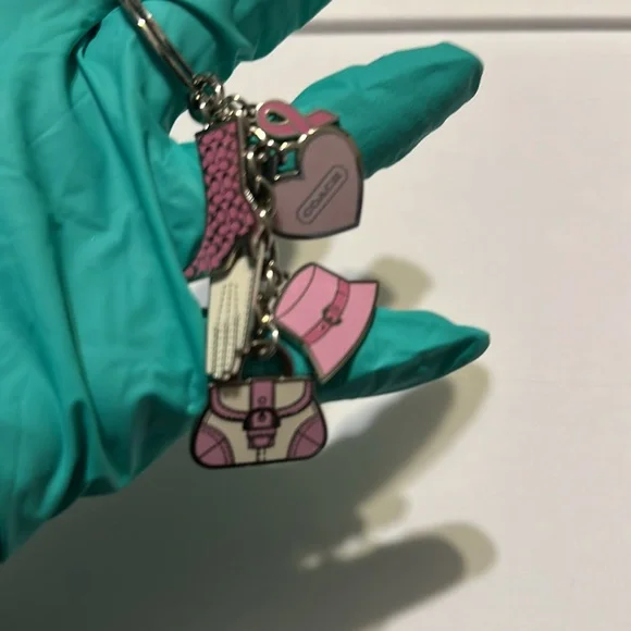 Coach Pink and Cream Key & Card Holder - Picture 4 of 7